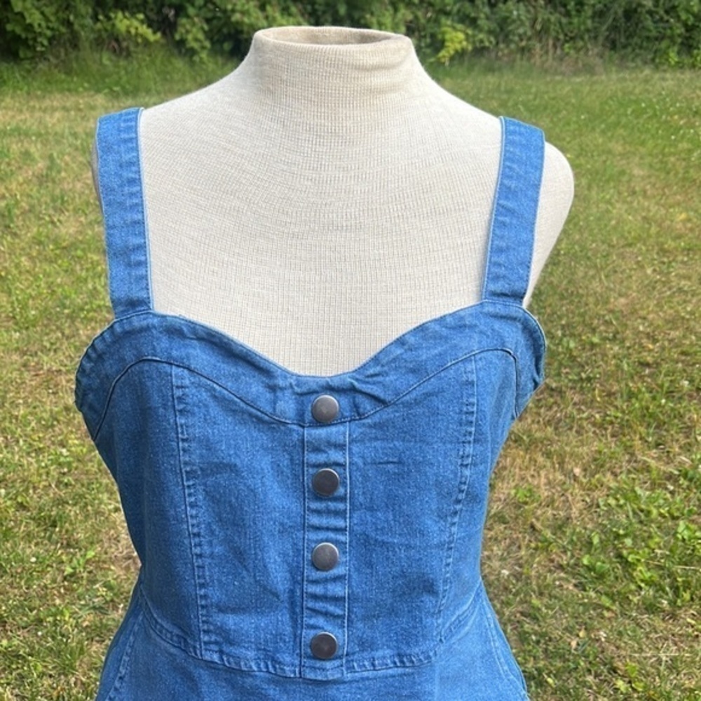 Rue 21 Denim Dress, mid length, womens size large - Picture 3 of 7